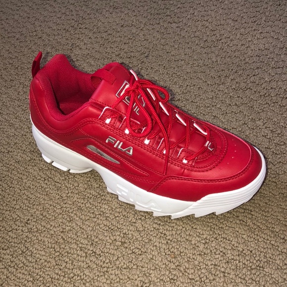 Red Fila sneakers - Picture 5 of 6